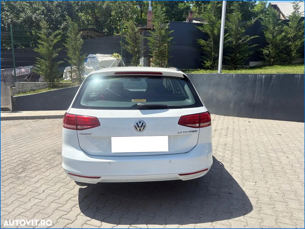 Volkswagen Passat 2.0 TDI (BlueMotion Technology) Comfortline - 11