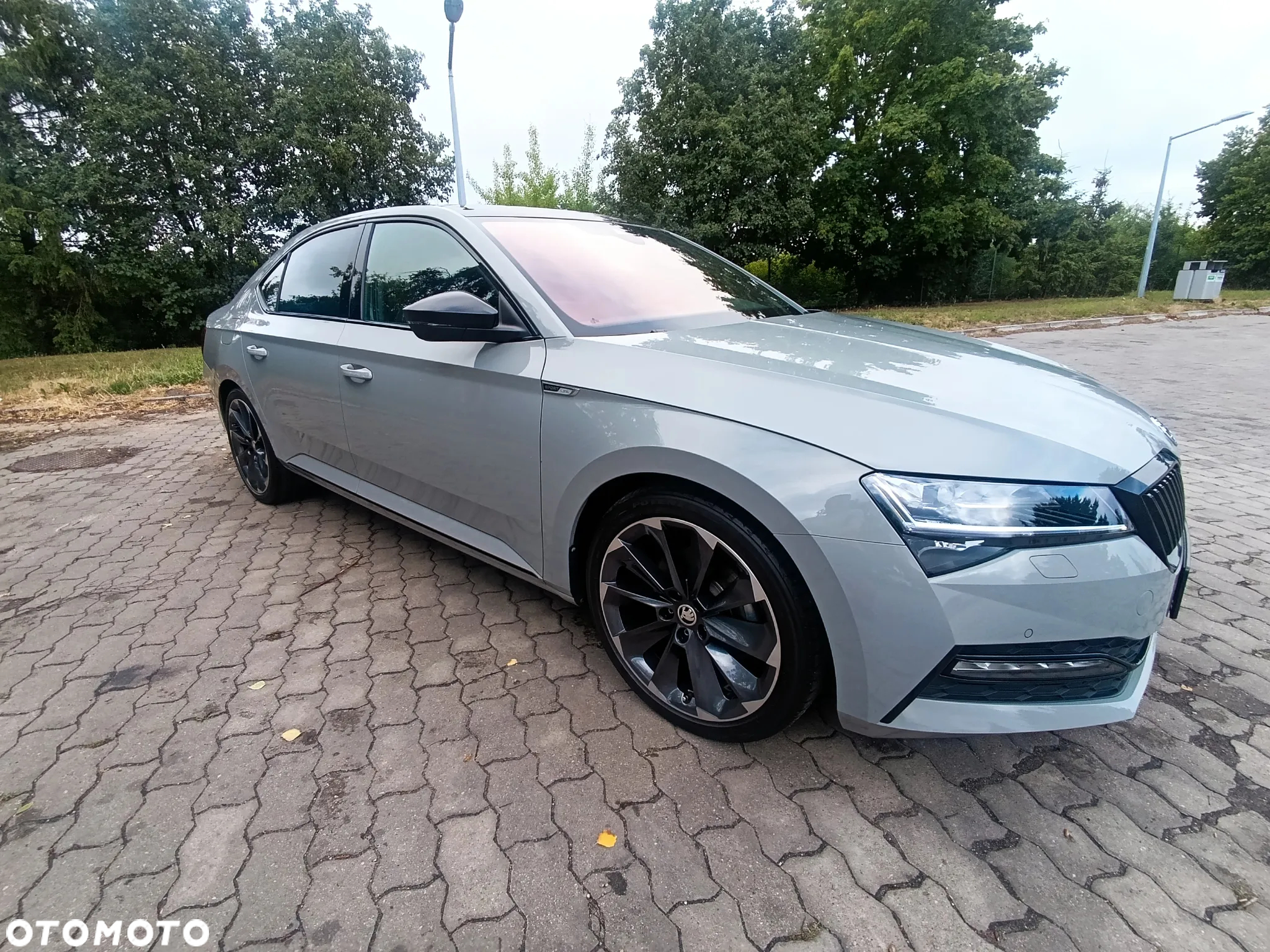 Skoda Superb 2.0 TDI SCR Sportline DSG - 30
