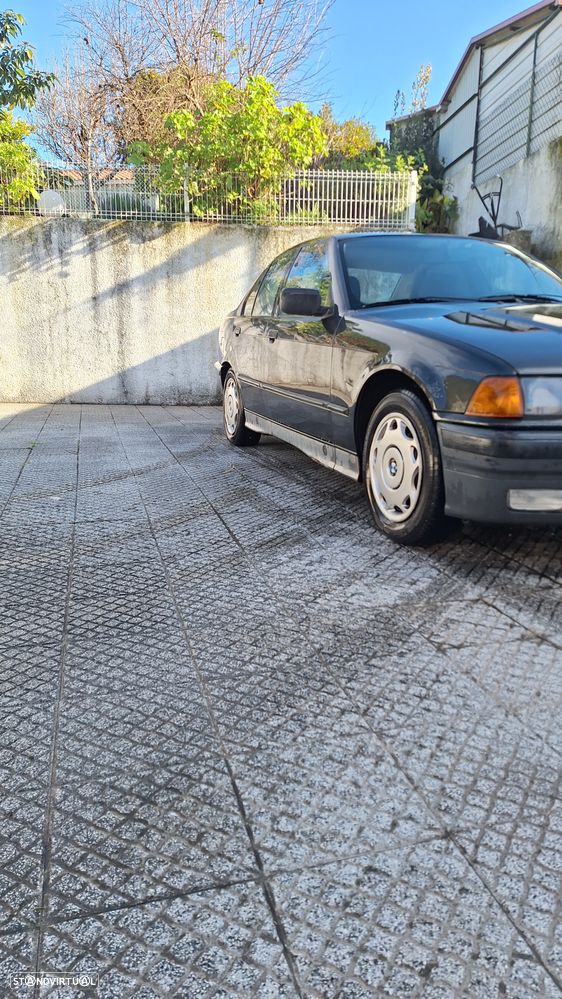 BMW 316 i Touring - 2