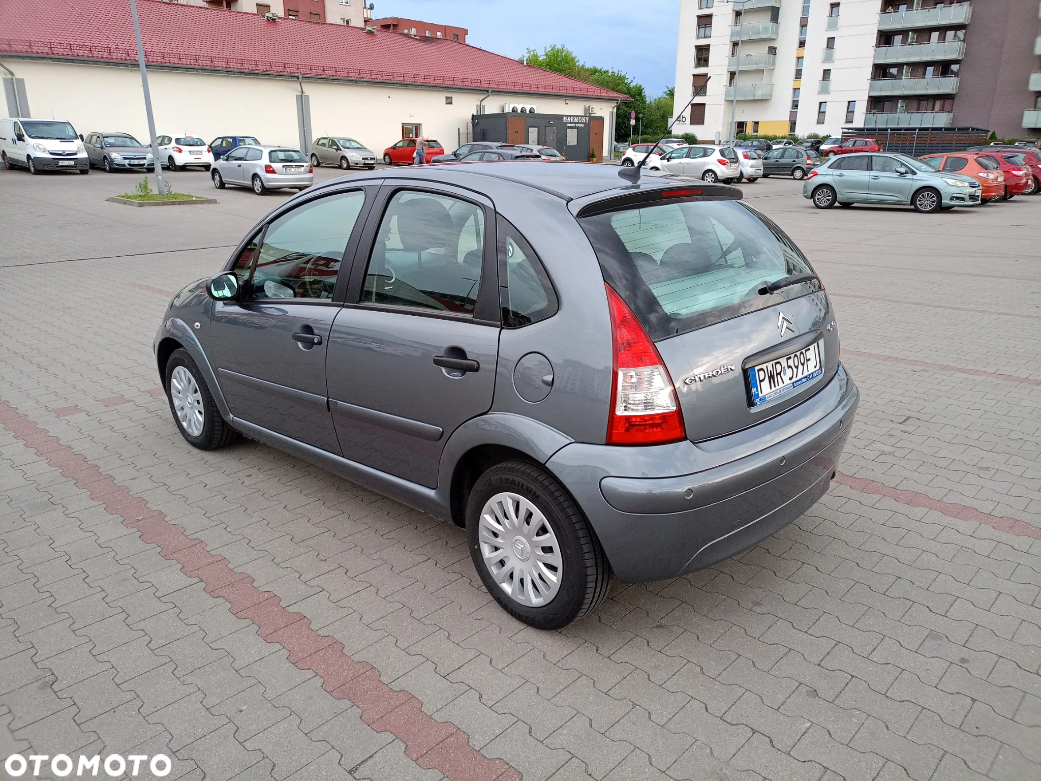 Citroën C3 1.1i First - 8
