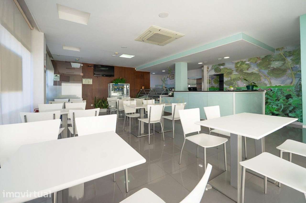 Espaço Comercial no Centro da Lousã — Excelente Oportunidade de Invest - Grande imagem: 2/47