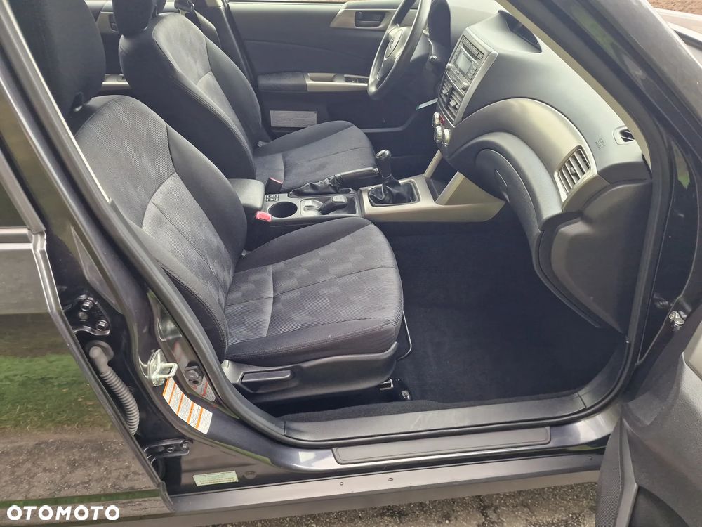 Subaru Forester 2.0X Active - 11
