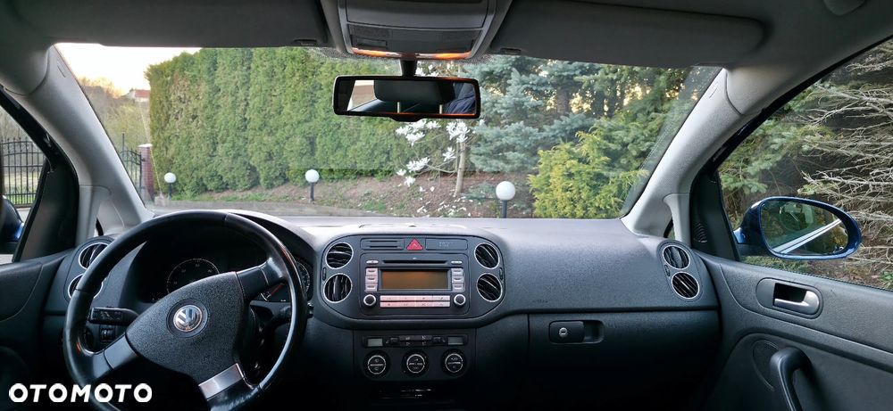 Volkswagen Golf Plus 1.9 TDI Tour - 27