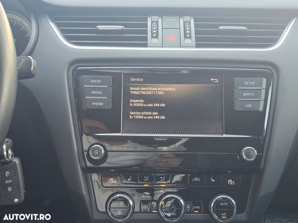 Skoda Octavia 1.6 TDI DSG Ambition - 20