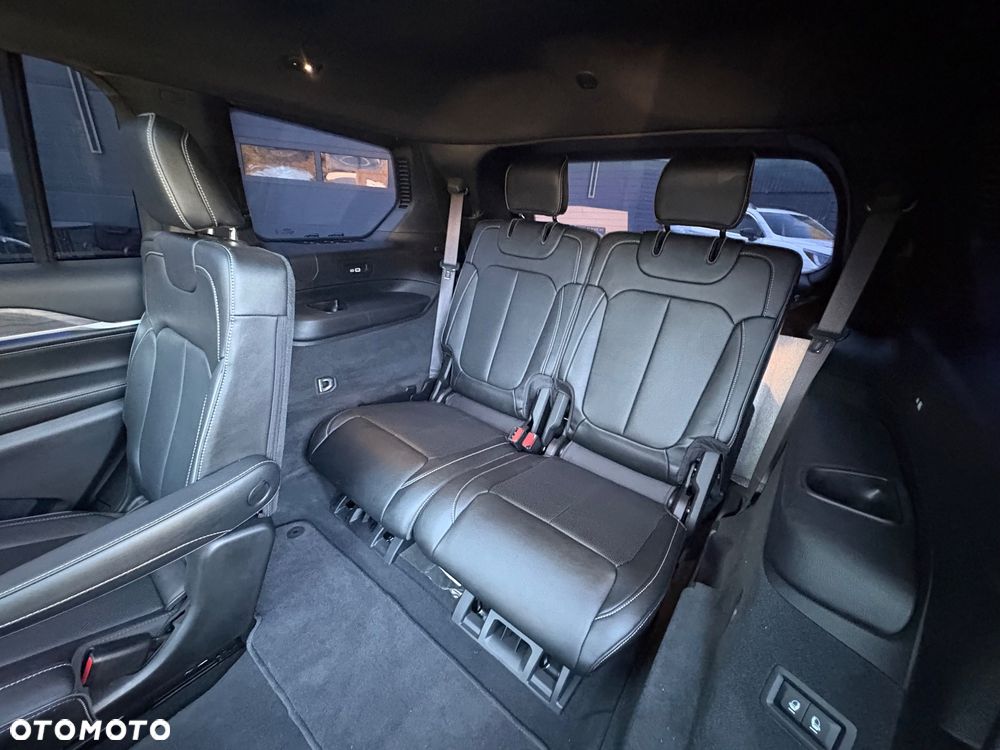 Jeep Grand Cherokee - 20