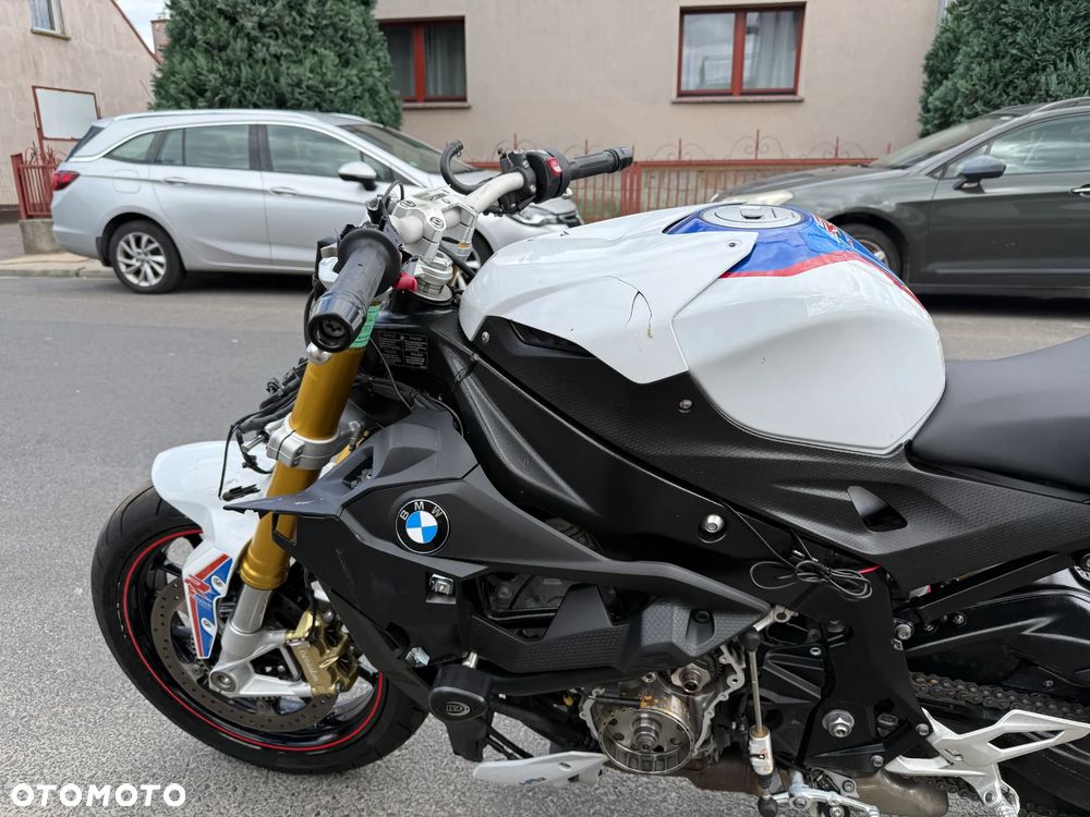 BMW S - 15