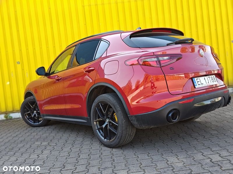 Alfa Romeo Stelvio 2.0 Turbo 16V AT8-Q4 Veloce Ti - 7