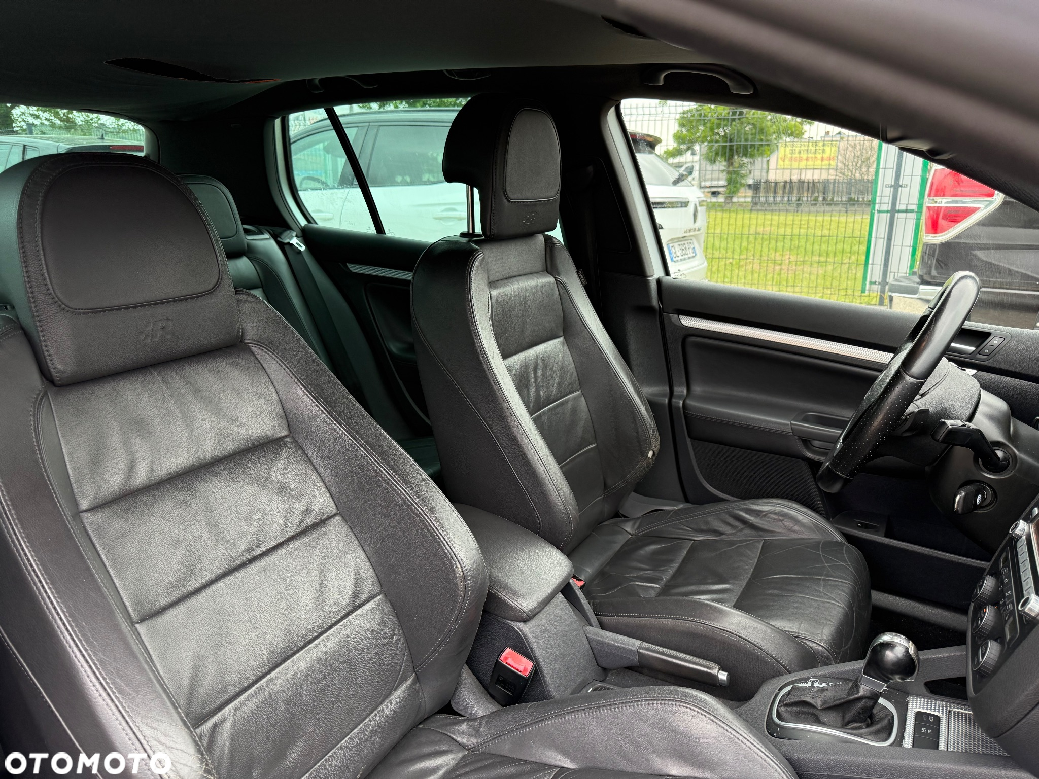 Volkswagen Golf R32 4Motion DSG - 12