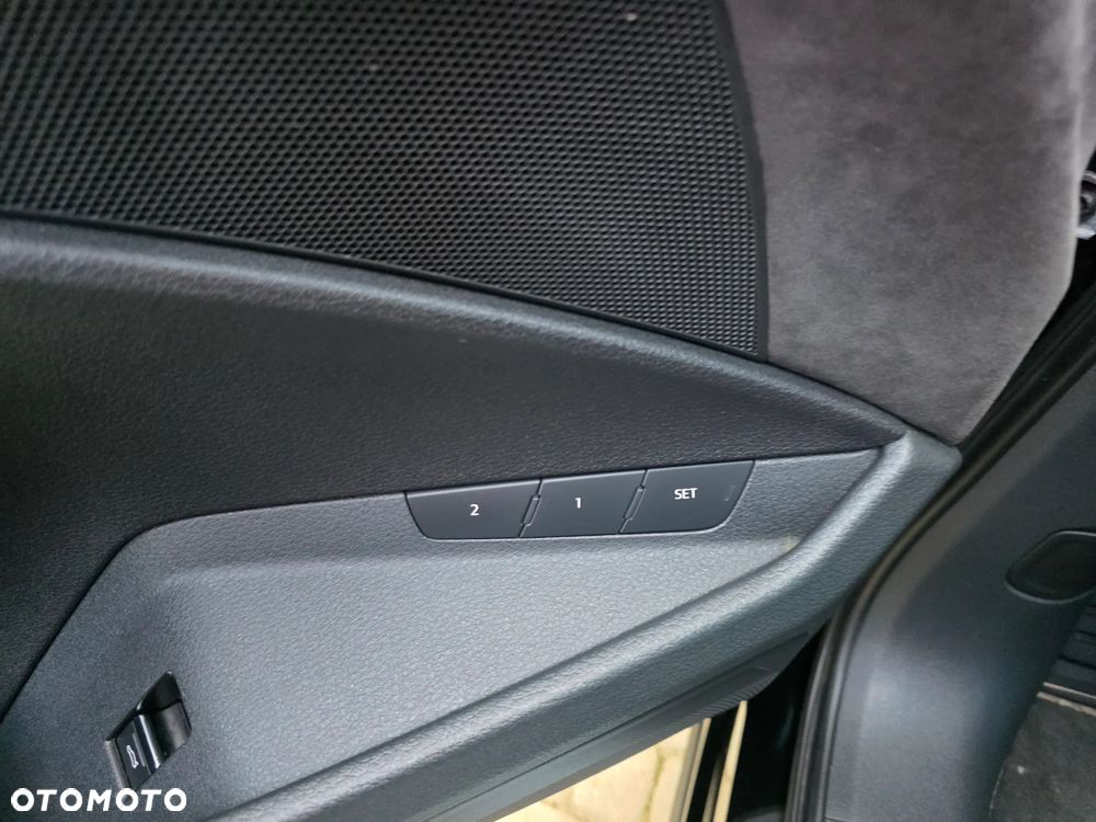 Audi e-tron 55 quattro - 22