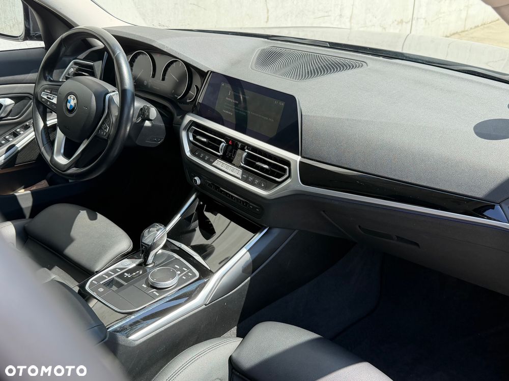 BMW Seria 3 320i GPF Advantage sport - 12
