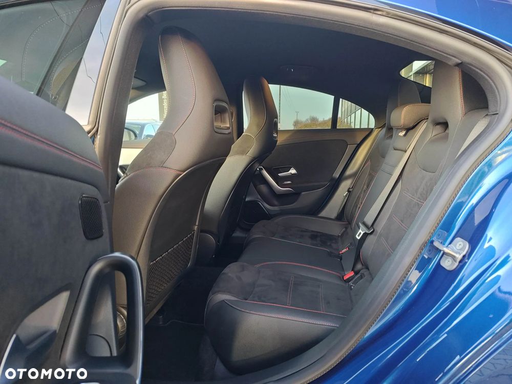 Mercedes-Benz CLA 200 AMG Line 7G-DCT - 10