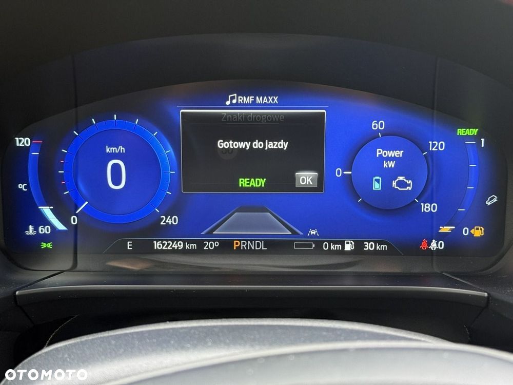 Ford Kuga - 30
