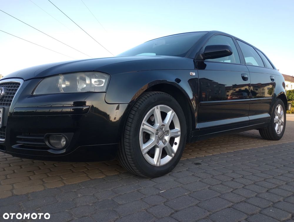 Audi A3 Sportback 2.0 FSI Ambiente - 1