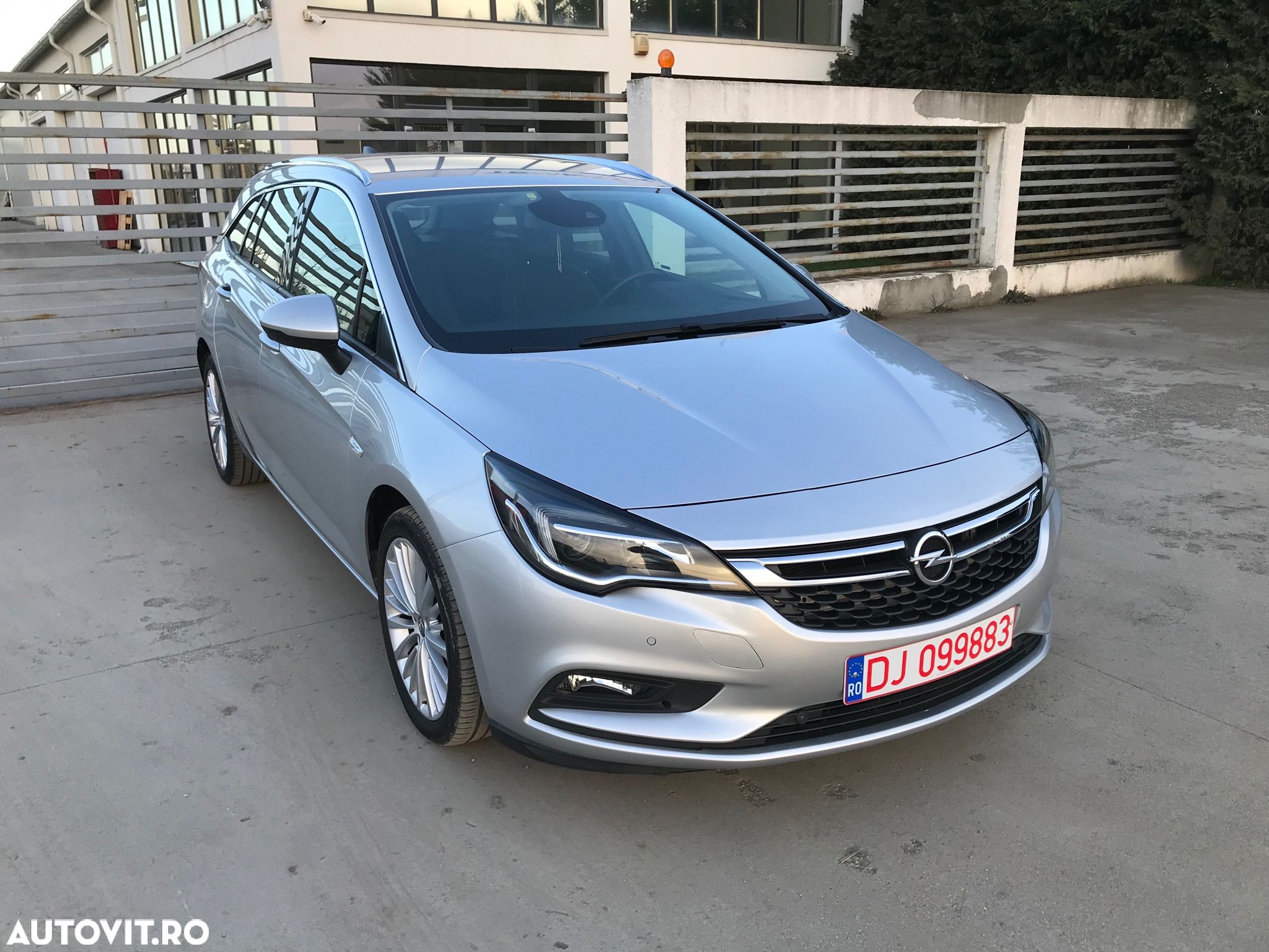 Opel Astra 1.6 D Start/Stop Automatik Sports Tourer Edition - 1