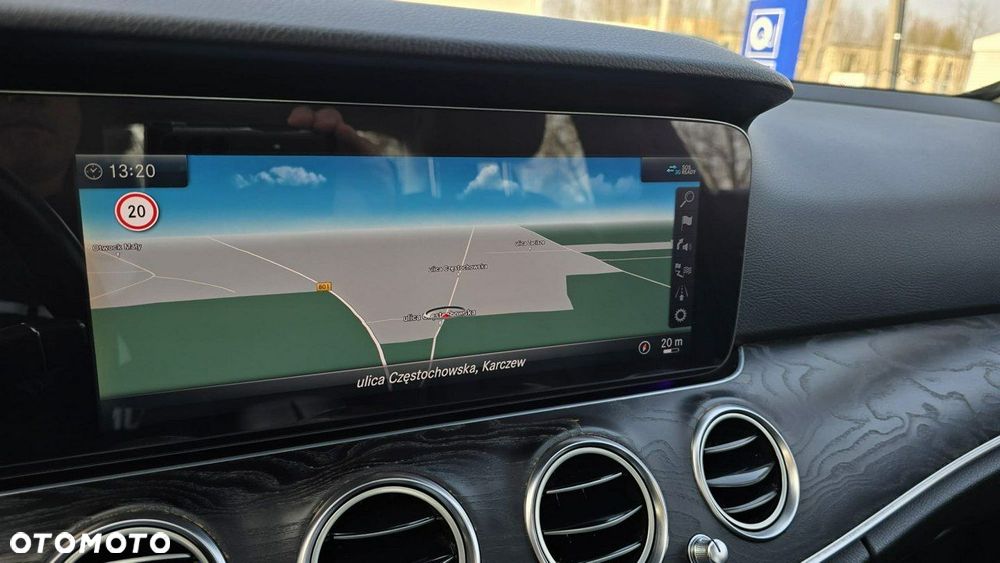 Mercedes-Benz Klasa E - 15