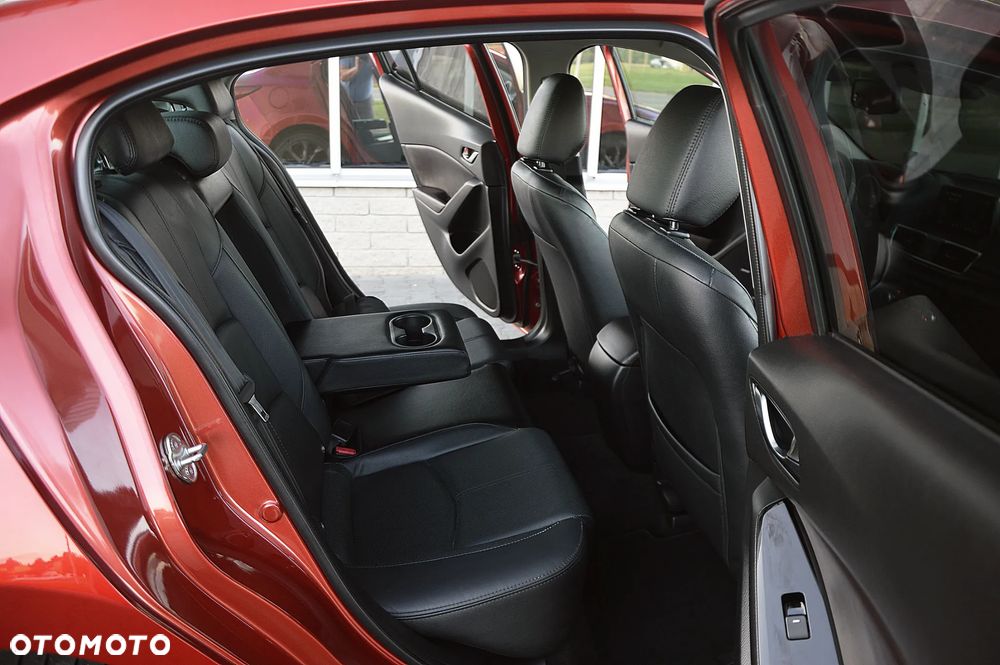 Mazda 3 1.5 D Skypassion - 9