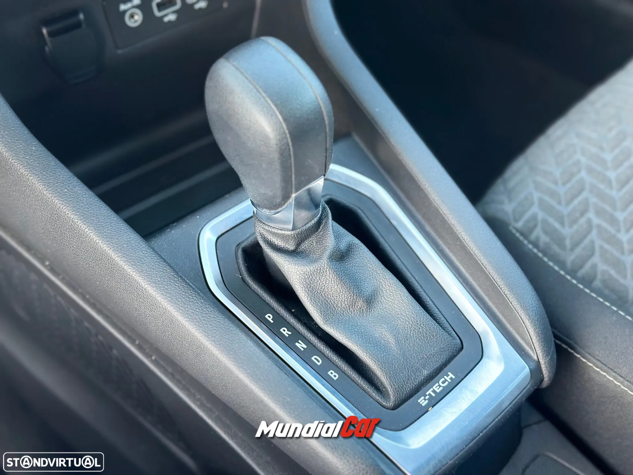 Renault Captur 1.6 E-Tech Full Hybrid Engineered - 6