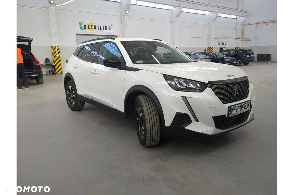 Peugeot 2008 1.2 PureTech Allure S&S - 4