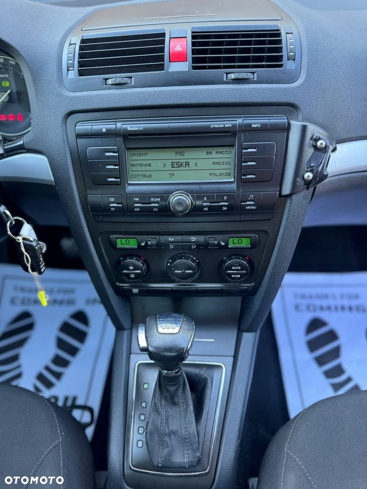 Skoda Octavia 1.9 TDI DPF DSG Elegance - 20