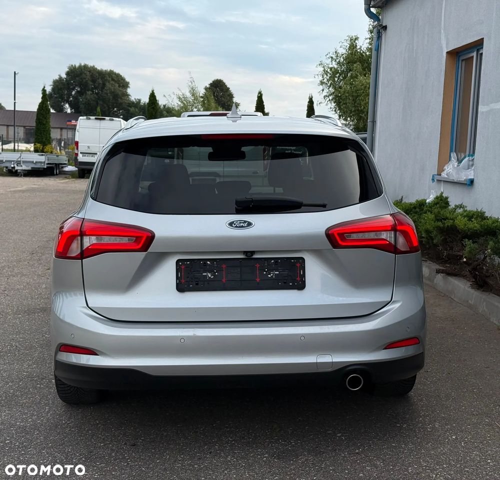 Ford Focus 2.0 EcoBlue STart-Stopp-System TITANIUM - 12