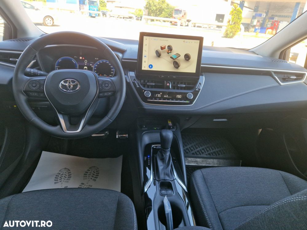 Toyota Corolla 1.8 HSD Dynamic - 12
