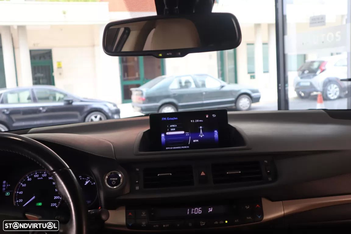 Lexus CT 200h Executive - 24