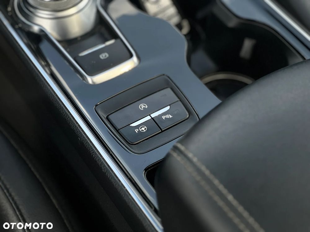 Ford Edge - 23