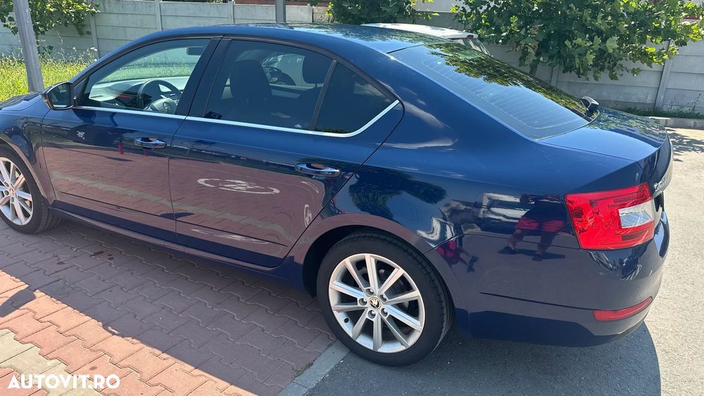 Skoda Octavia 1.6 TDI ELEGANCE - 1