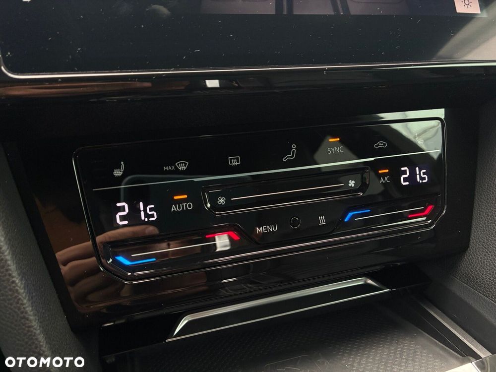 Volkswagen Arteon 2.0 TDI R-Line DSG - 25