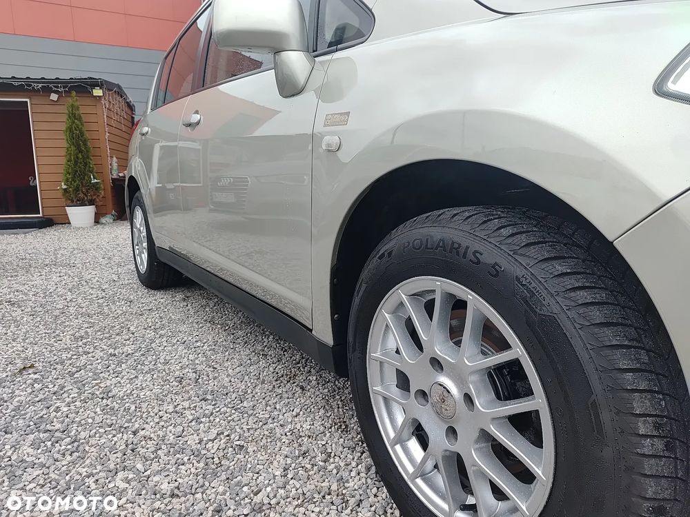 Nissan Tiida 1.6 Acenta - 10