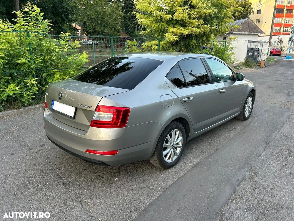 Skoda Octavia - 7