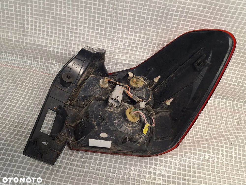 lampa tyl tylna lewa subaru xv I 2011- fam924-01 europa orginal demontaz - 5