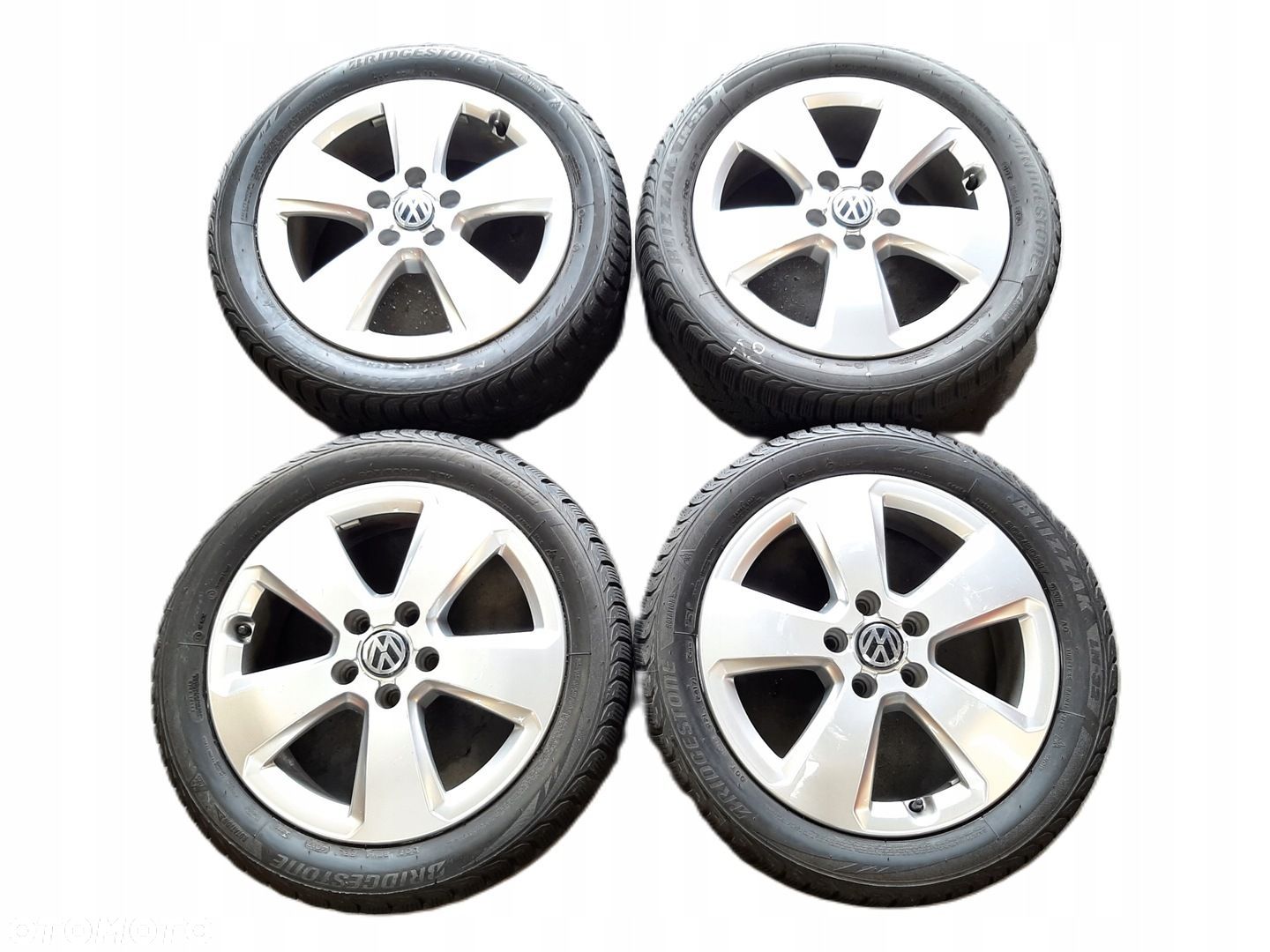 AUDI A3 KOŁA komplet ZIMOWE 205/50 R17 FELG ALU 17 5X112 8V0601025C - 1