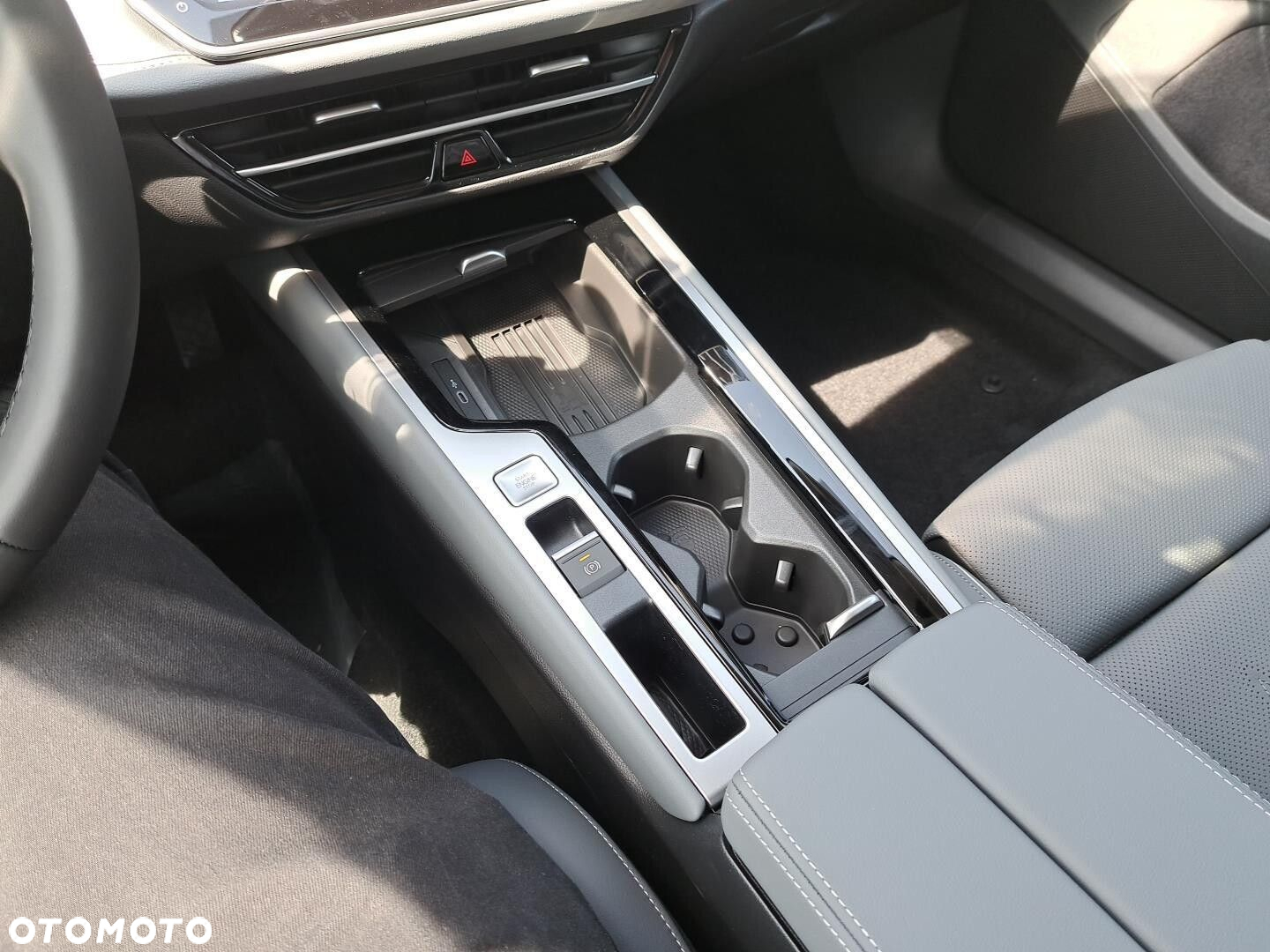 Volkswagen Passat 2.0 TSI Elegance DSG - 14