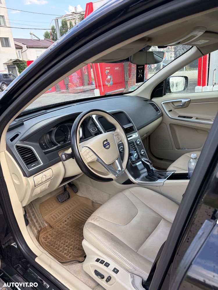 Volvo XC 60 D4 Geartronic Summum - 8