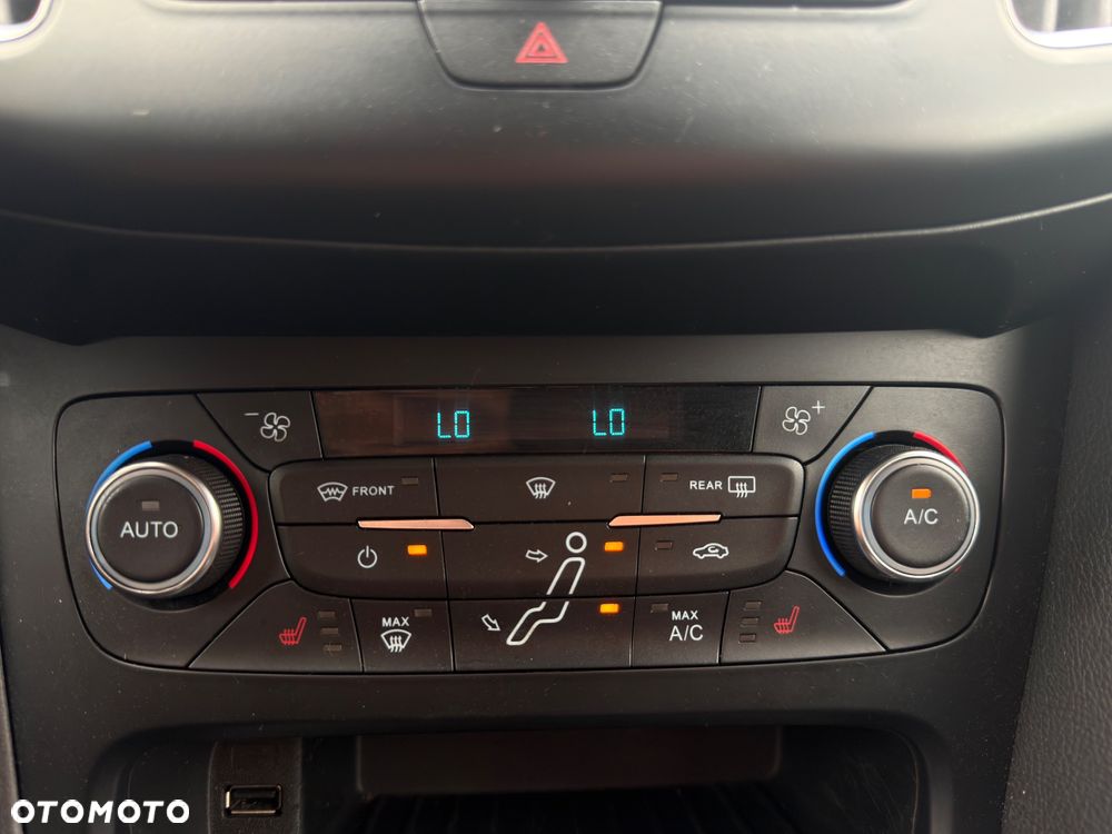 Ford Focus 2.0 TDCi DPF Start-Stopp-System Titanium - 12