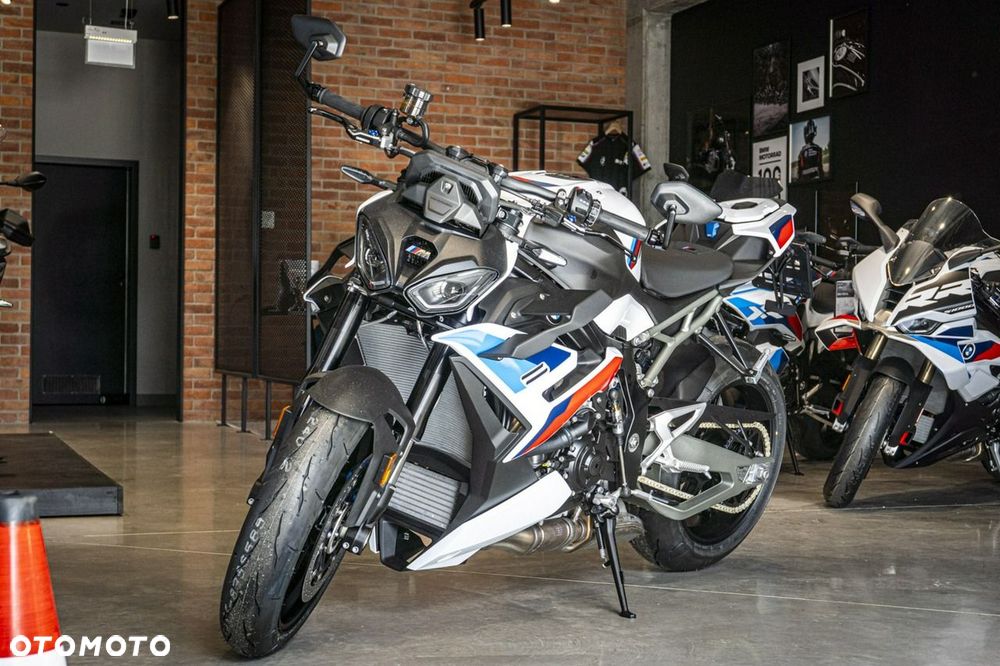 BMW S - 3