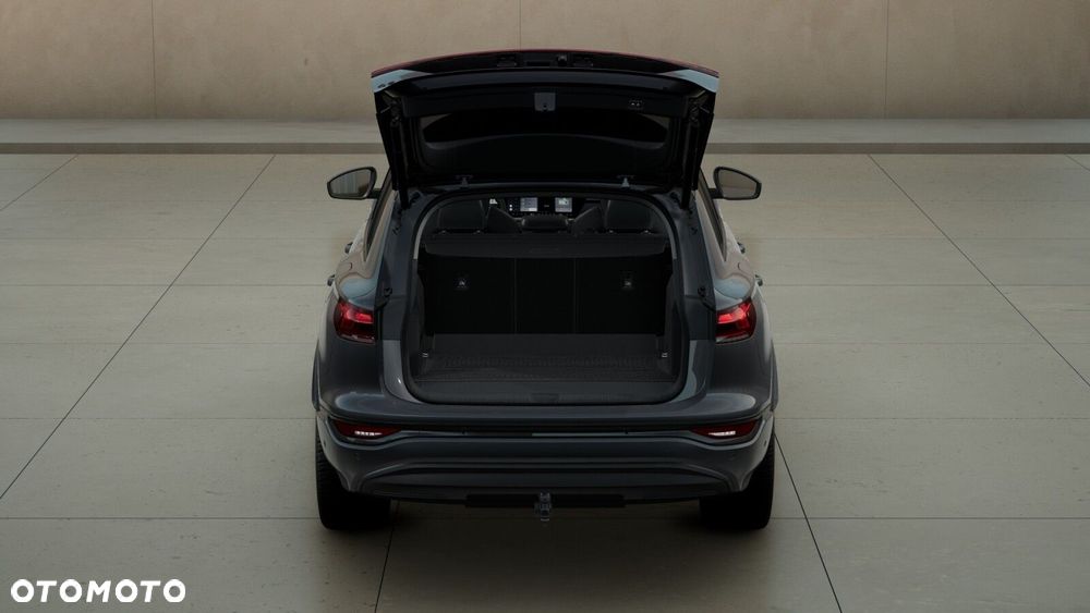 Audi Q6 e-tron - 12