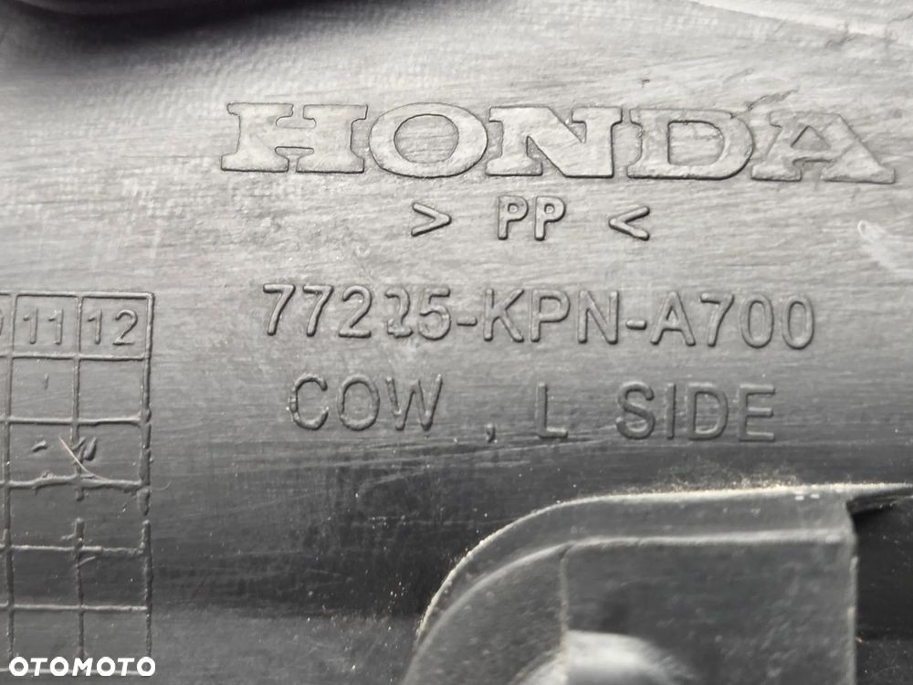 HONDA CB 125 JC64 WYPEŁNIENIE OGONA LEWE - 7