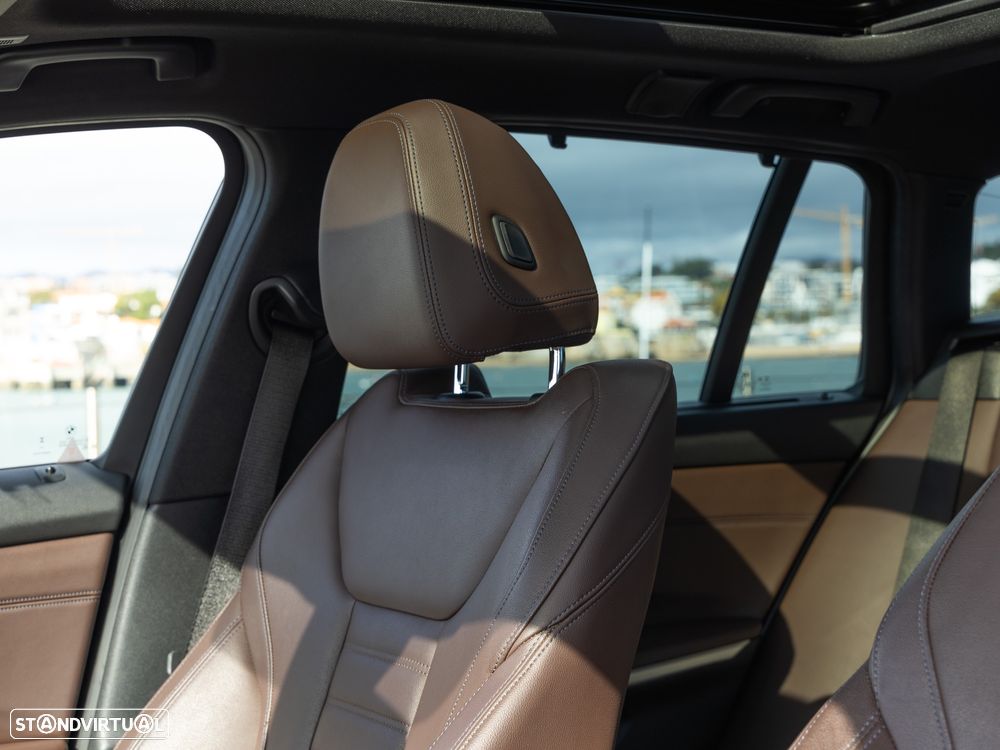 BMW 320 e Touring Aut. Advantage - 18