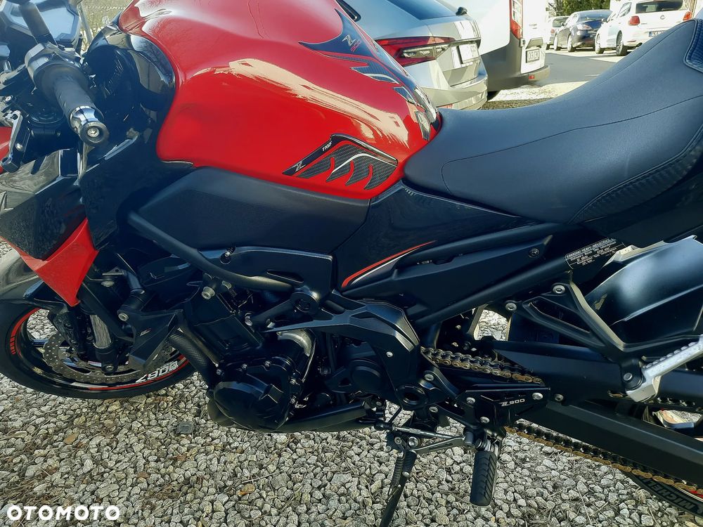 Kawasaki Z 900 - 12