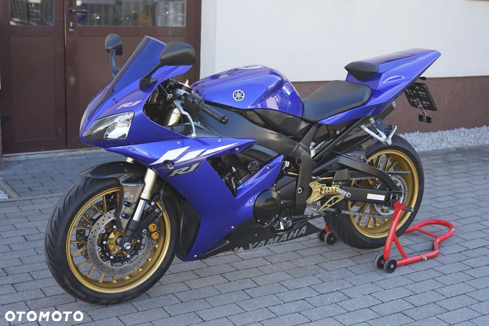 Yamaha YZF - 21
