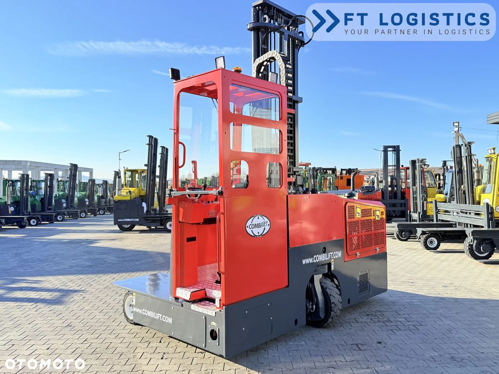 Combilift WÓZEK CZTEROKIERUNKOWY - WIELOKIERUNKOWY | COMBILIFT C3000GST | GAS | TRIPLEX 8300MM | POZYCJONER WIDEŁ | WOLNY SKOK | STAN IDEALNY | Szeroka oferta wózków czterokierunkowych i bocznych, dopasowanych do różnorodnych potrzeb i zastosowań - 14