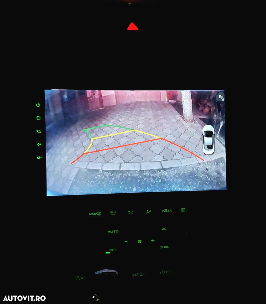 Skoda Octavia Combi 1.6 TDI DPF GreenLine - 14