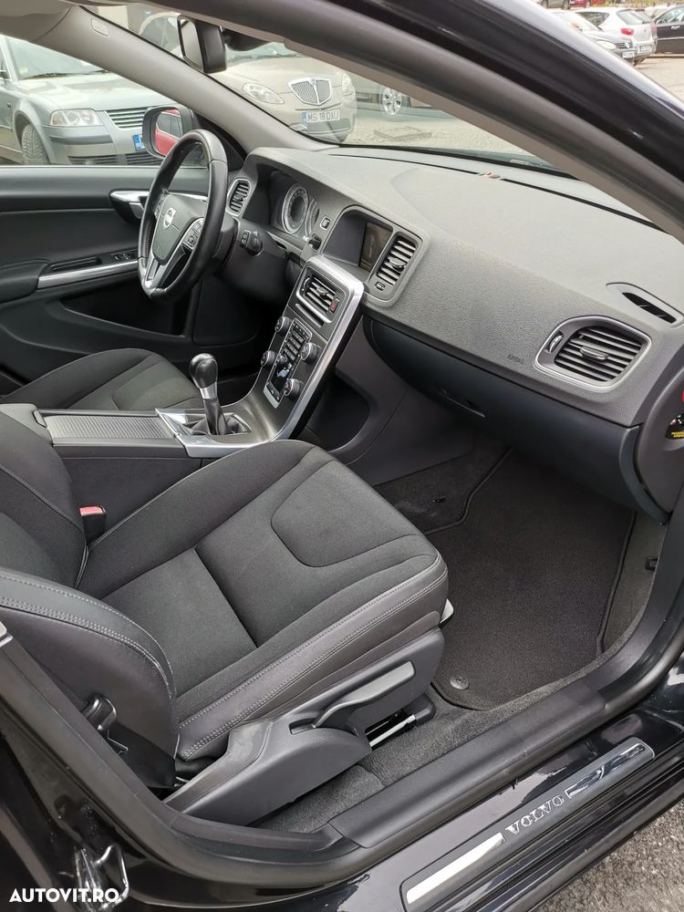 Volvo V60 D4 Start-Stop Momentum - 18