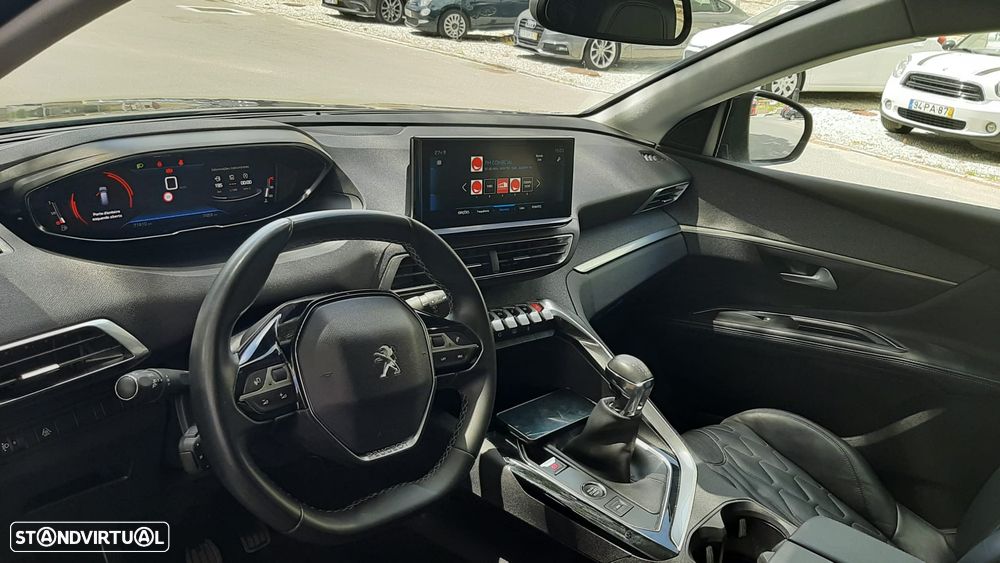 Peugeot 5008 1.5 BlueHDi Allure Pack - 30
