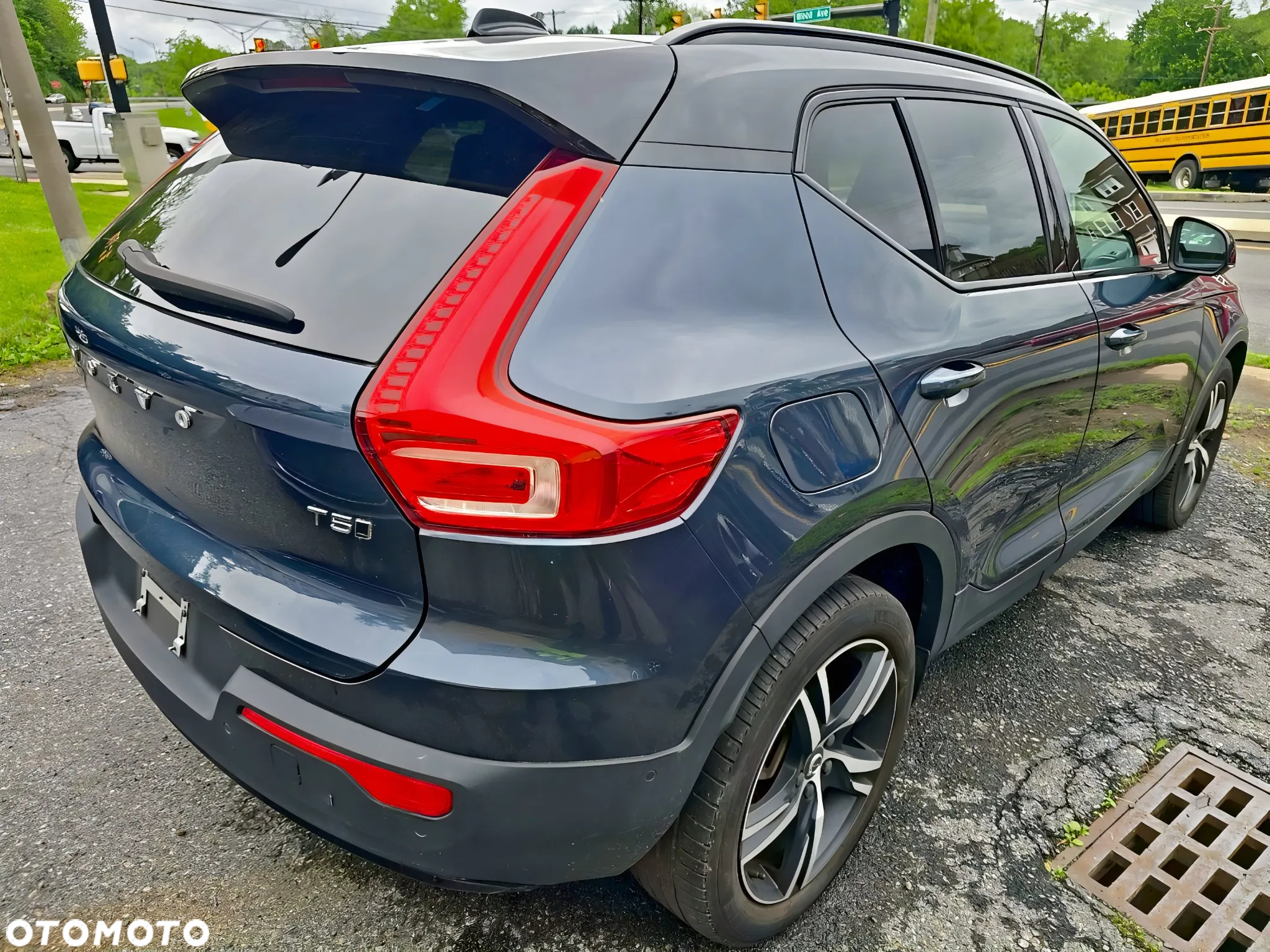 Volvo XC 40 T5 AWD R-Design - 2