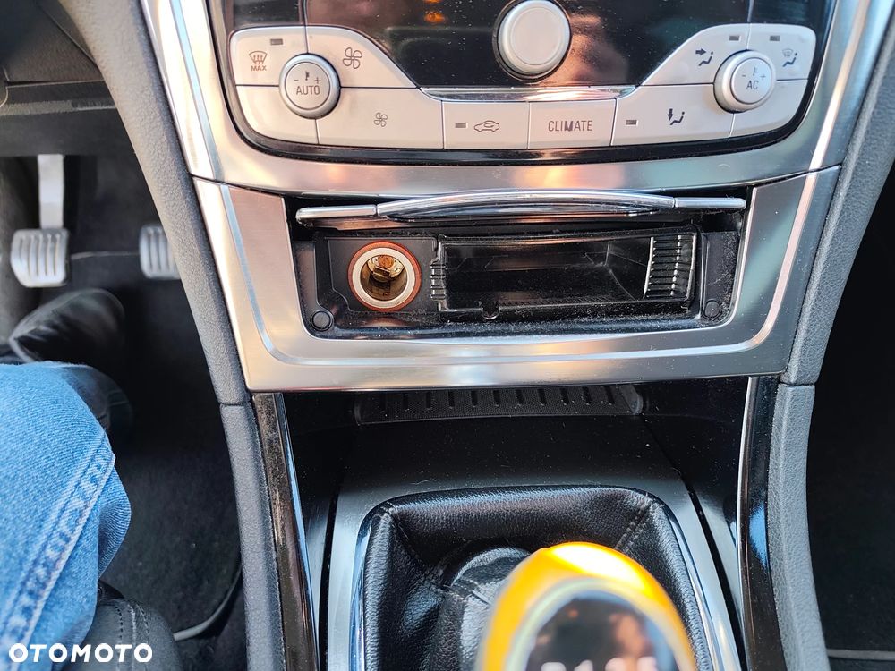 Ford Mondeo 2.0 TDCi Titanium X - 17