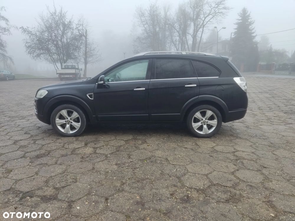 Chevrolet Captiva 2.0 d LT high (deu) - 11