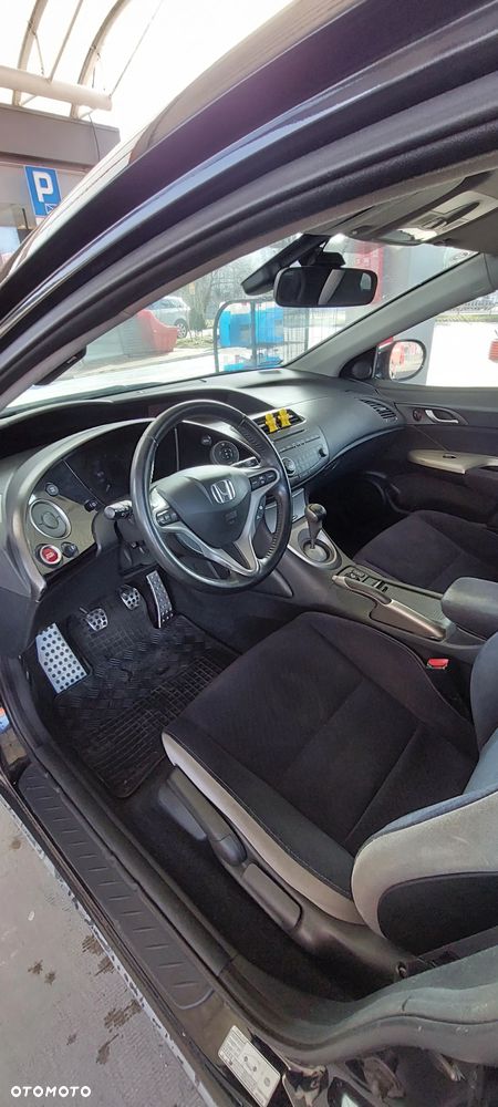 Honda Civic 1.8 Executive - 6